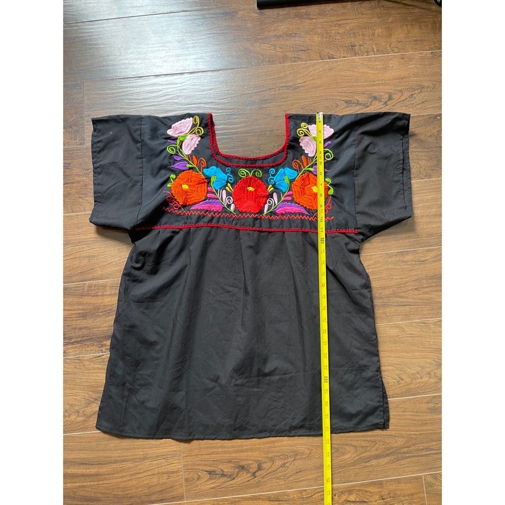 Mexican Floral ethnic Embroidered Peasant Boho festive crafted motifs kimono - Picture 6 of 7
